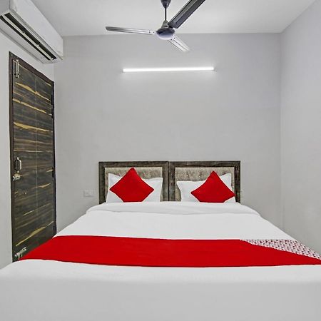 Hotel Green Olive Нью-Делі Екстер'єр фото