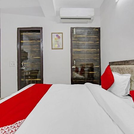 Hotel Green Olive Нью-Делі Екстер'єр фото