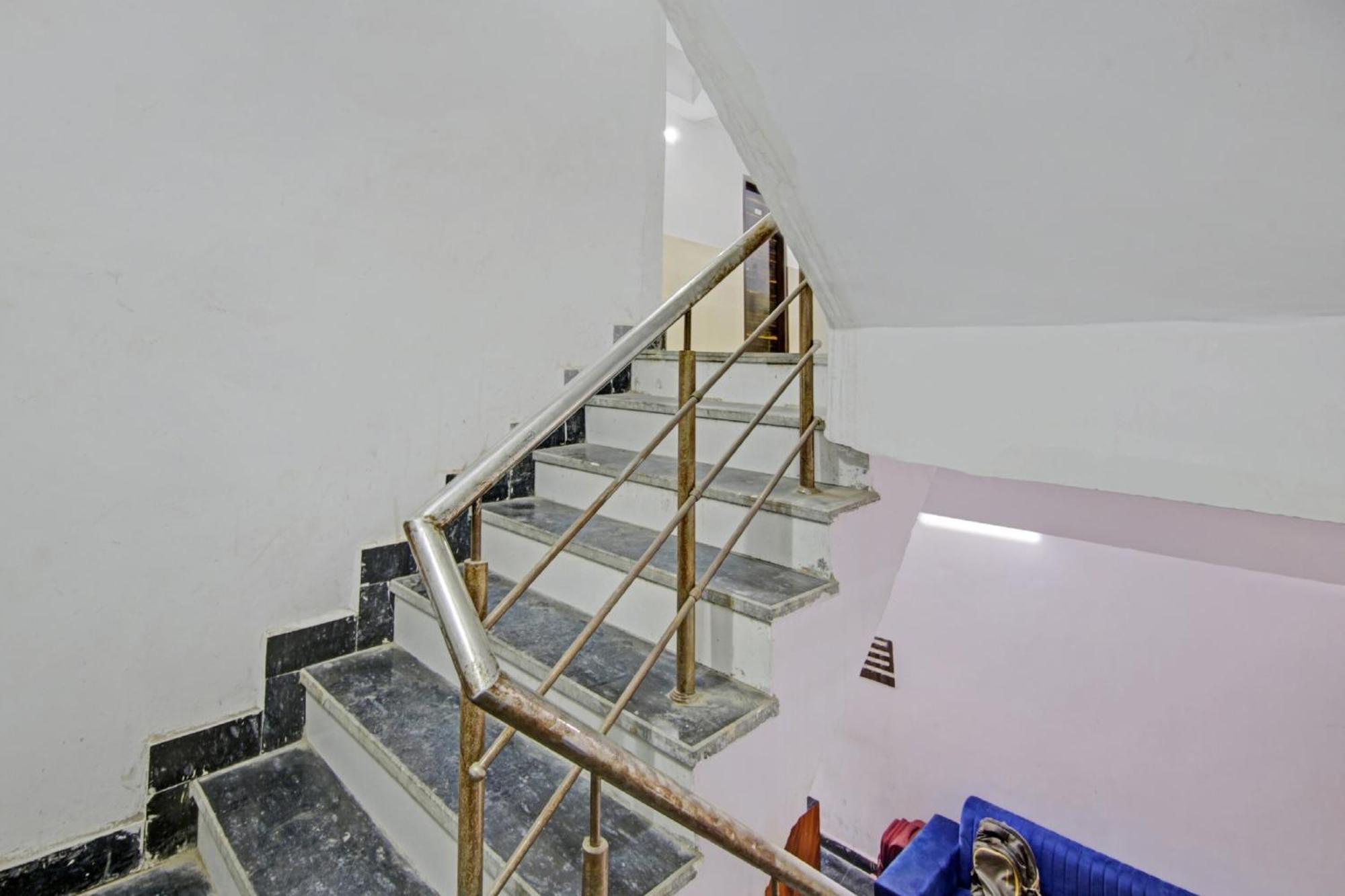 Hotel Green Olive Нью-Делі Екстер'єр фото